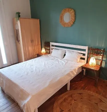 Maison Sur *